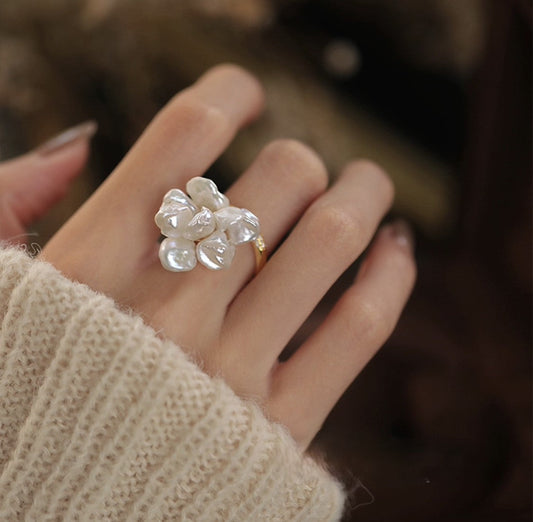 FLORAL PEARL RING