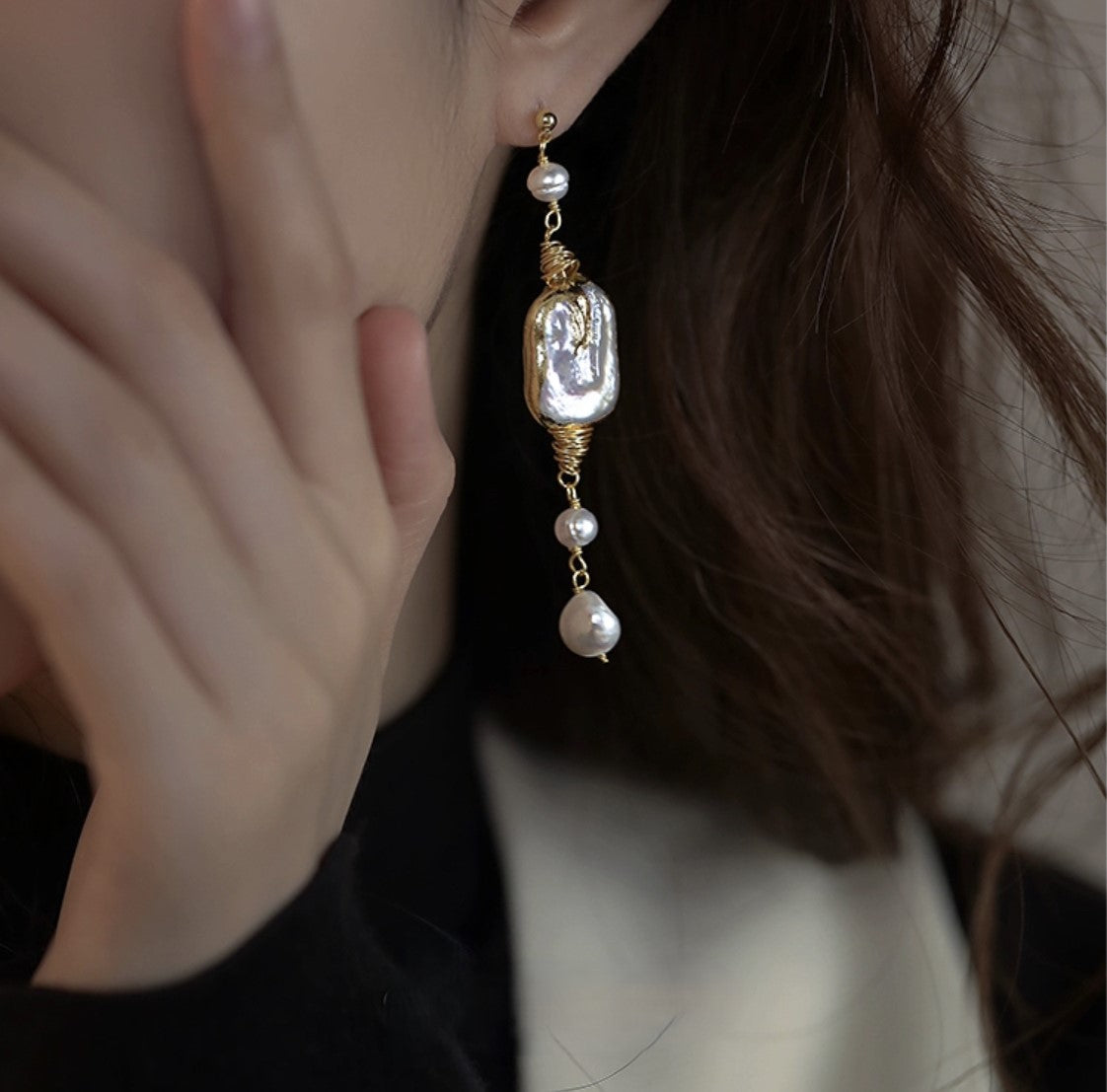 PEARL ENCHANTMENT EARRING