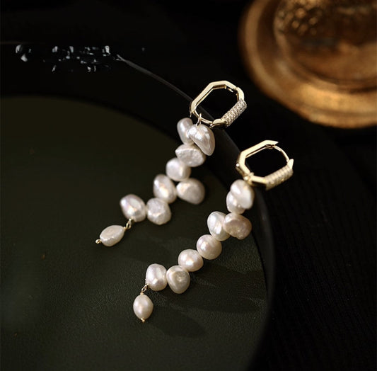 DIVINE PEARL AFFECTION EARRINGS