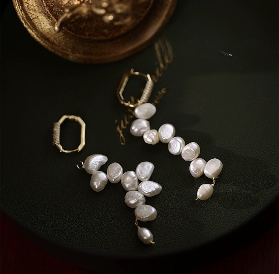 DIVINE PEARL AFFECTION EARRINGS